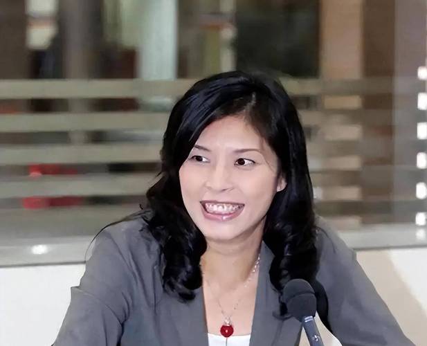 蔡正元勉励郑丽文:她任重道远