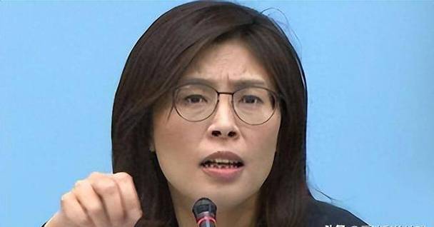 郑丽文重用连战马英九吴敦义大将