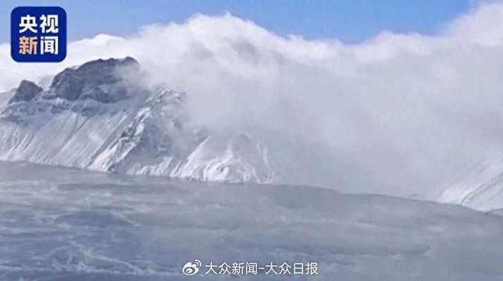 长白山天池出现沸腾开锅?景区回应