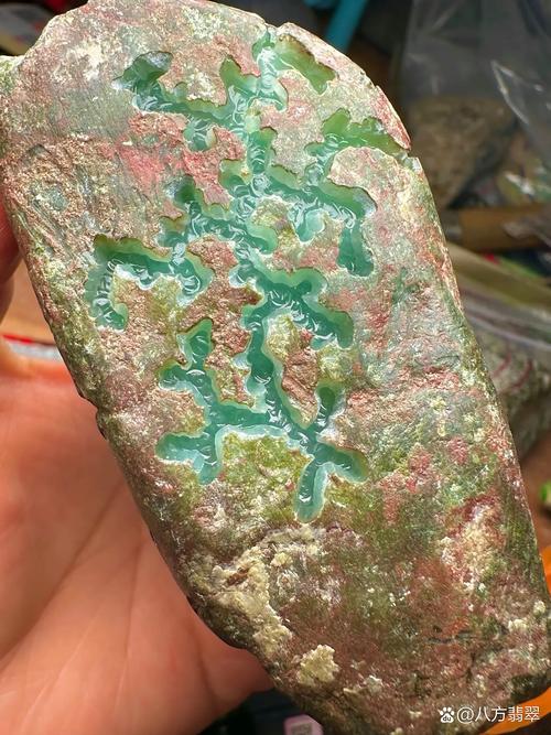 女子花283万买翡翠原石 到货后傻眼