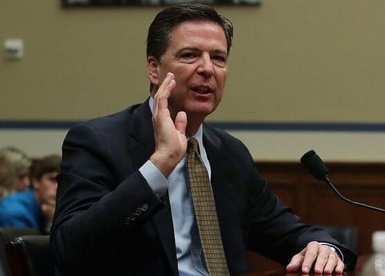 FBI局长被指调政府专机去看女友表演