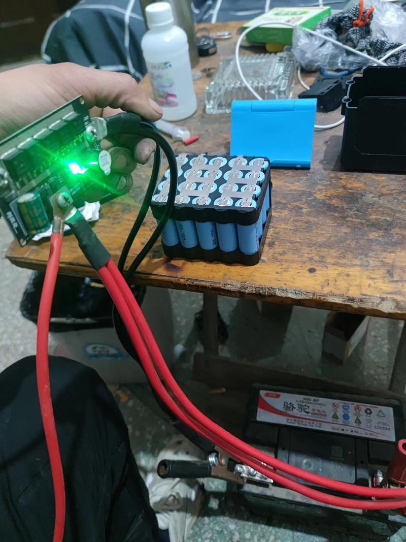 如何做电脑电池组装视频