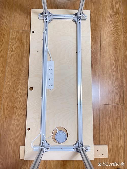 电脑桌如何用板材组装图片