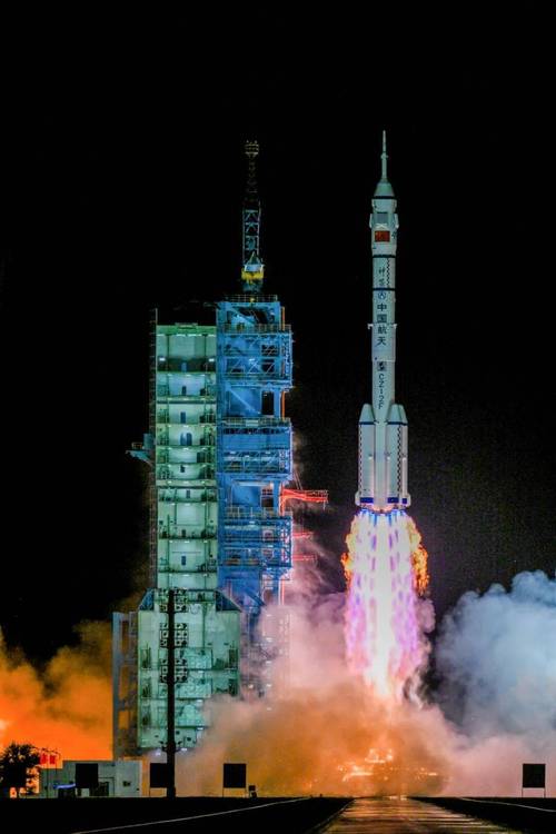 神舟二十一号发射成功