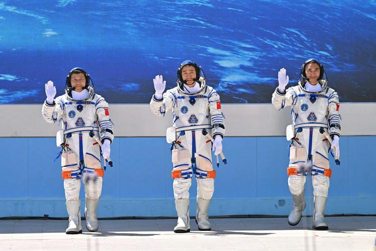 神舟二十一号航天员行囊揭秘