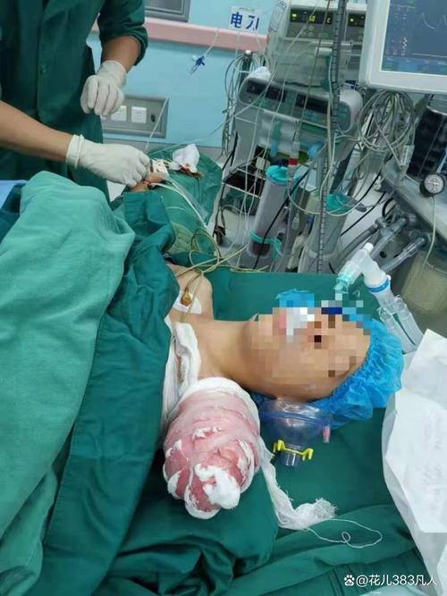 巴西9岁男孩捅死母亲