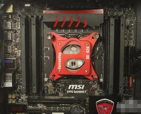 如何组装一套电脑水冷板