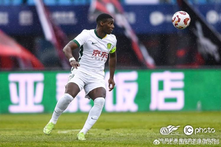 长春亚泰0比4北京国安