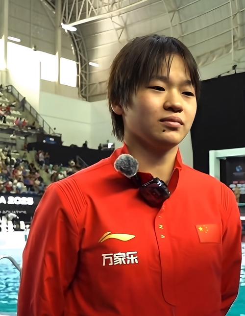 全红婵完美三跳 观众尖叫声不断