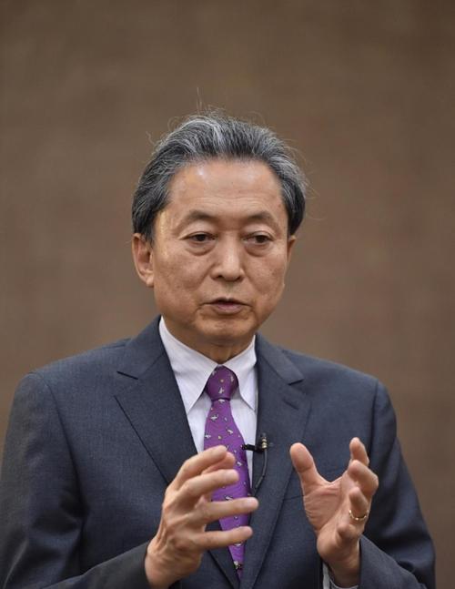 日本4名前首相国会“酣睡”