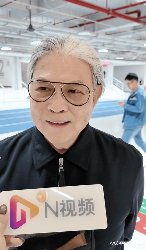 霍震霆：受邀来看十五运开幕式很感激