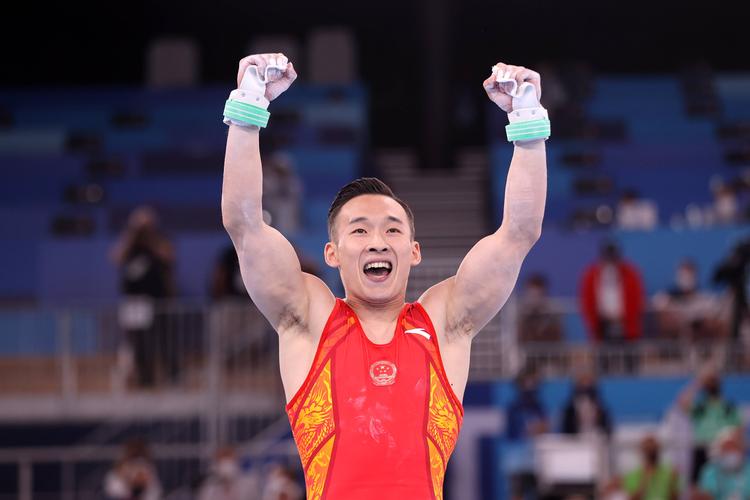 肖若腾获十五运会体操男子全能冠军